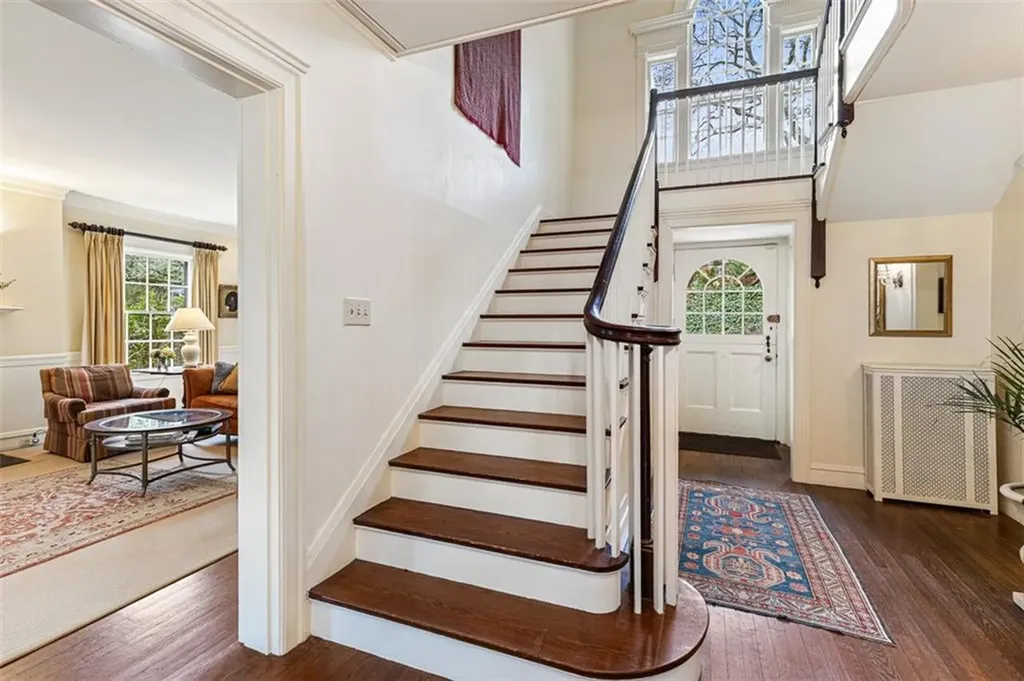 76 Freeman Parkway Providence RI 02906