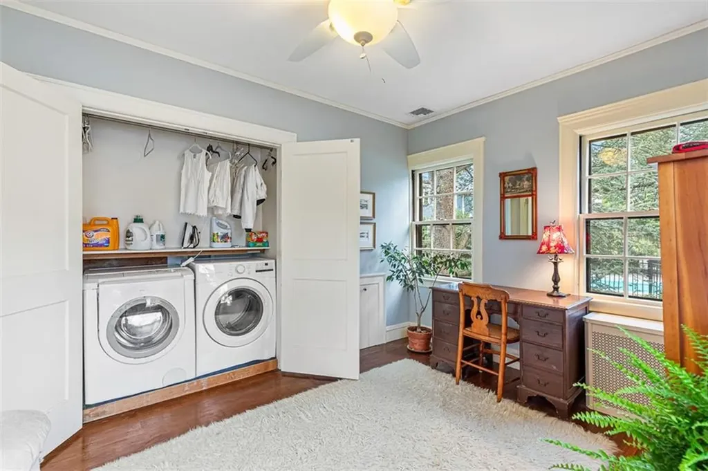 76 Freeman Parkway Providence RI 02906