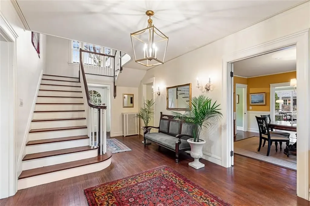 76 Freeman Parkway Providence RI 02906