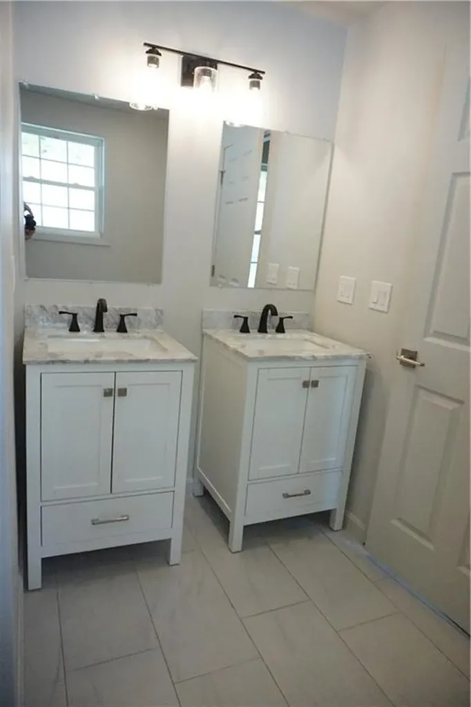 178 B Highland Street Cranston RI 02920