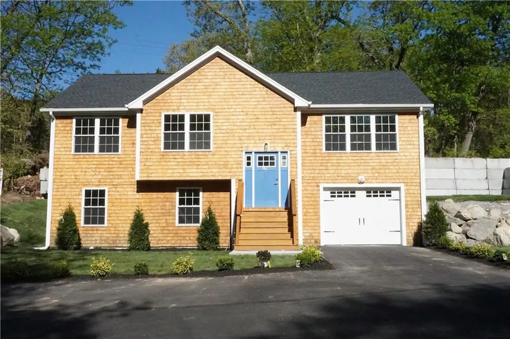 178 B Highland Street Cranston RI 02920