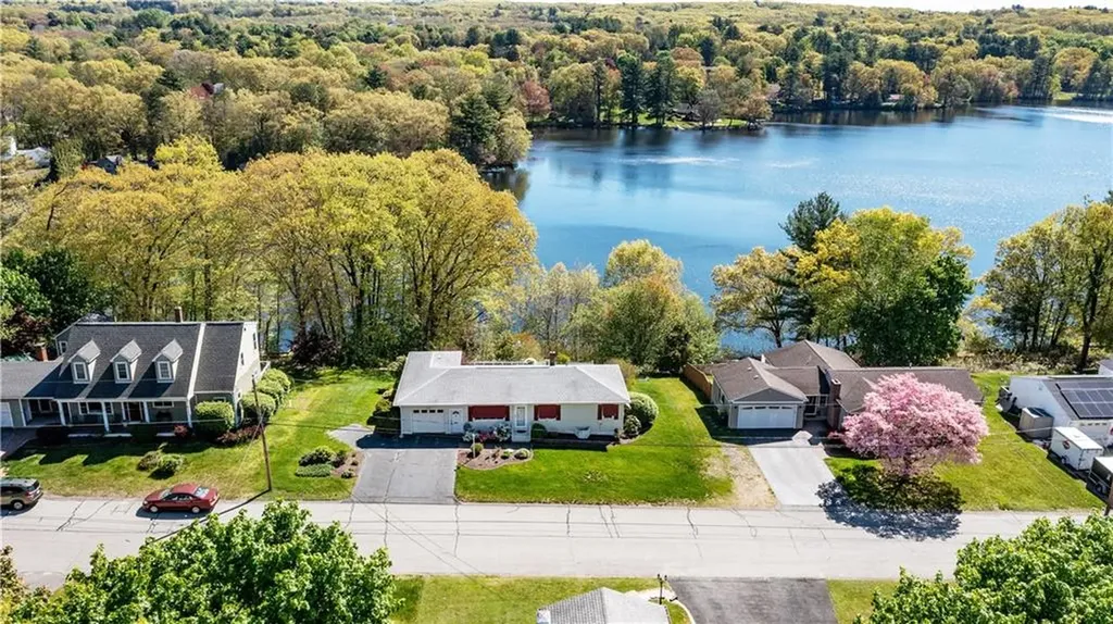 15 Lakeside Drive Smithfield RI 02917