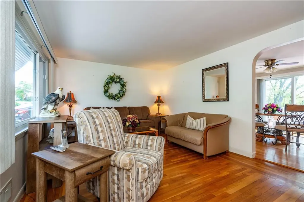 15 Lakeside Drive Smithfield RI 02917