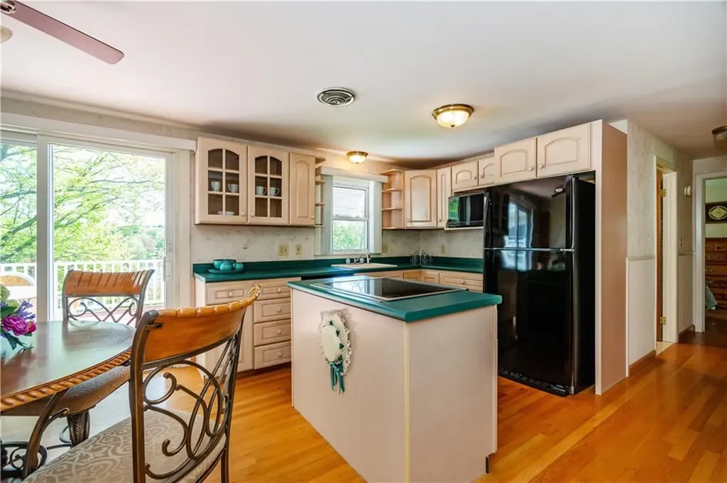 15 Lakeside Drive Smithfield RI 02917