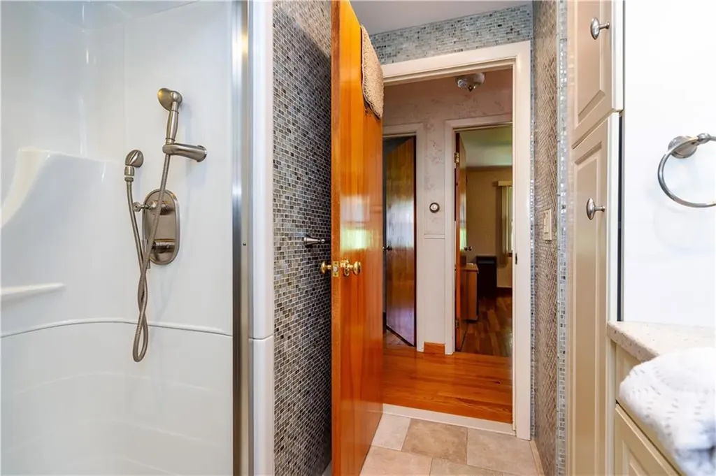 15 Lakeside Drive Smithfield RI 02917