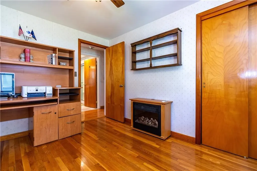 15 Lakeside Drive Smithfield RI 02917