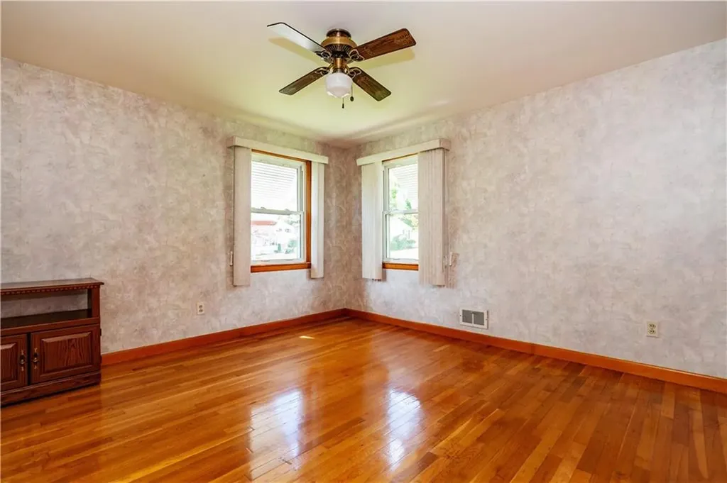 15 Lakeside Drive Smithfield RI 02917
