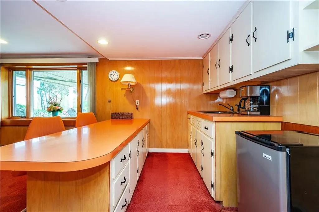 15 Lakeside Drive Smithfield RI 02917