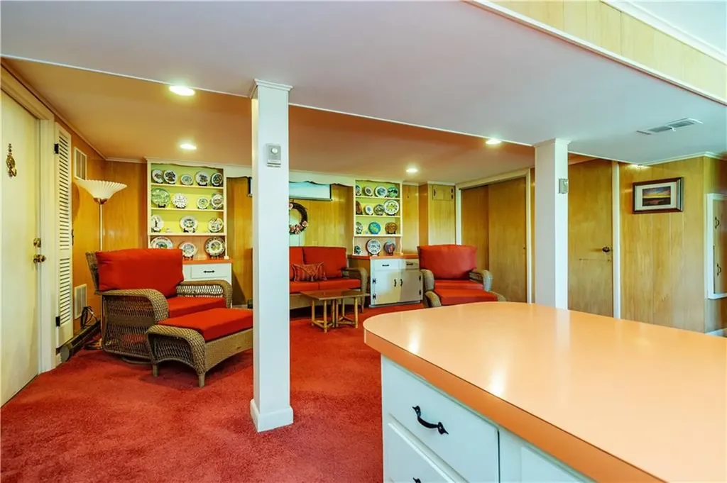15 Lakeside Drive Smithfield RI 02917
