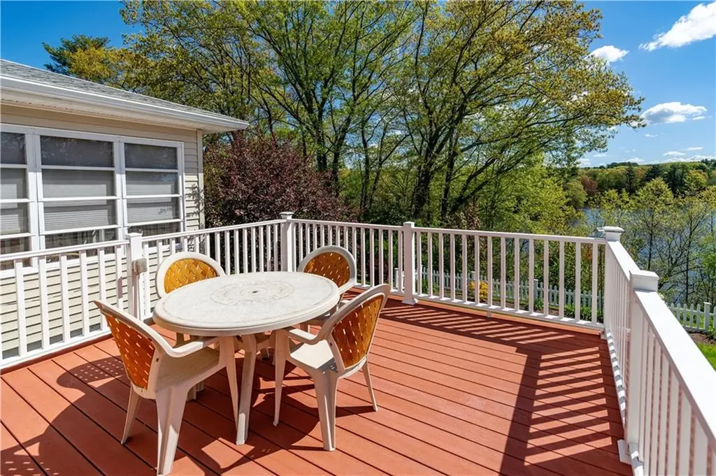 15 Lakeside Drive Smithfield RI 02917