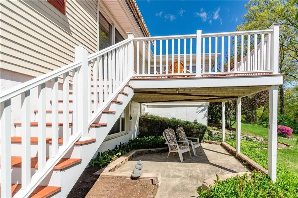 15 Lakeside Drive Smithfield RI 02917
