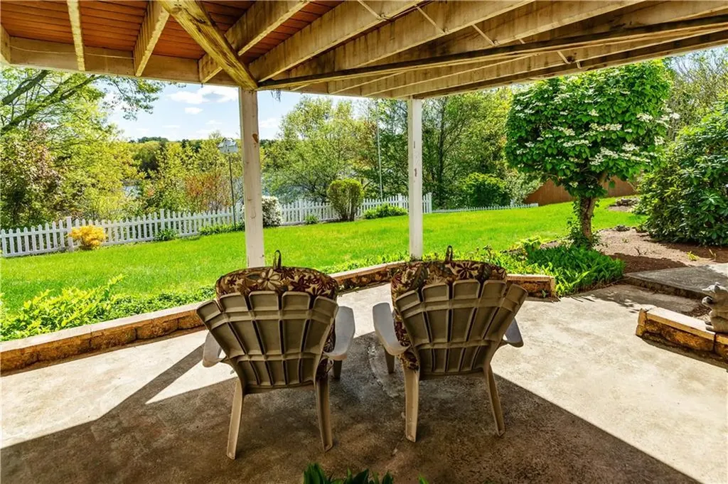 15 Lakeside Drive Smithfield RI 02917