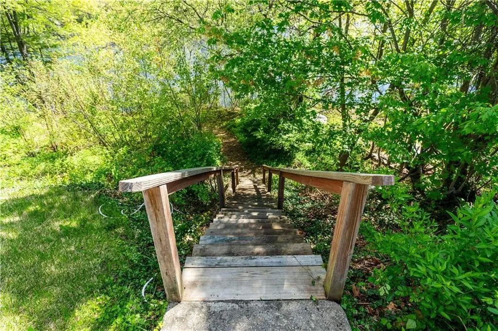15 Lakeside Drive Smithfield RI 02917