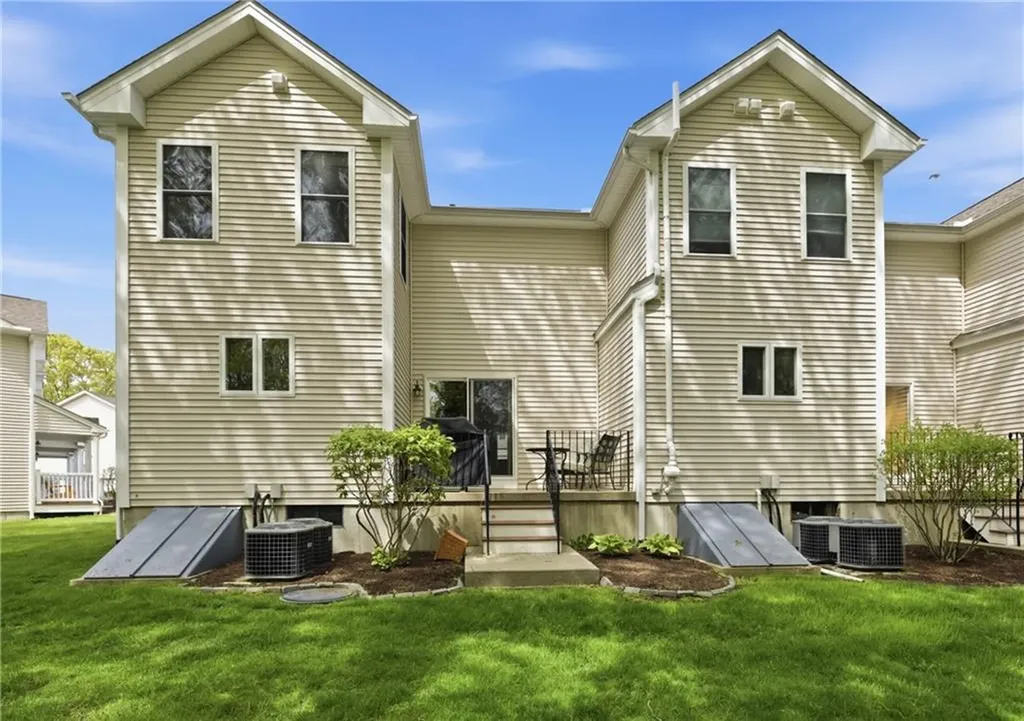 49 Silver Cup Circle West Warwick RI 02893