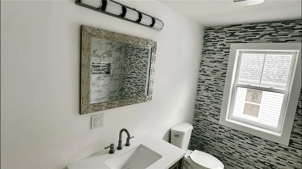 851 River Avenue Providence RI 02908