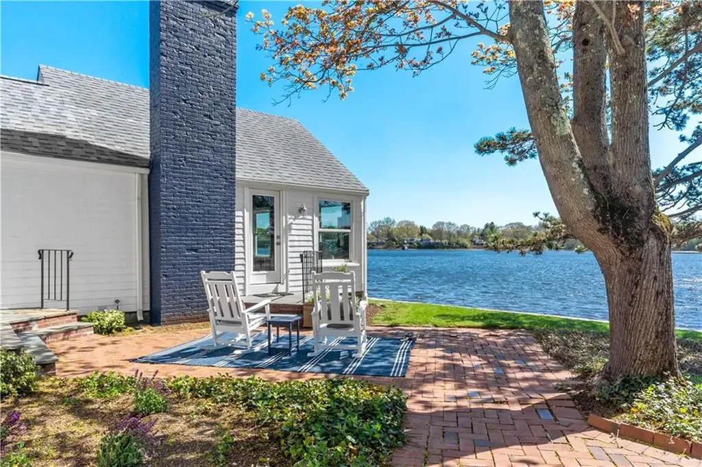 166 New Meadow Road Barrington RI 02806
