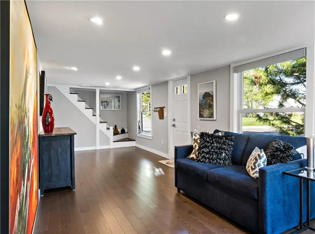 166 New Meadow Road Barrington RI 02806