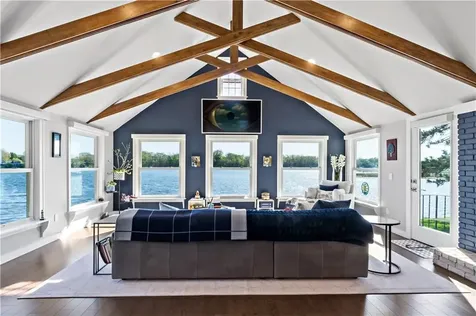 166 New Meadow Road Barrington RI 02806