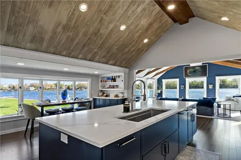 166 New Meadow Road Barrington RI 02806