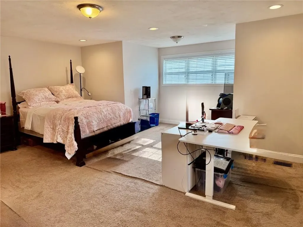 571 Fruit Hill Avenue North Providence RI 02911