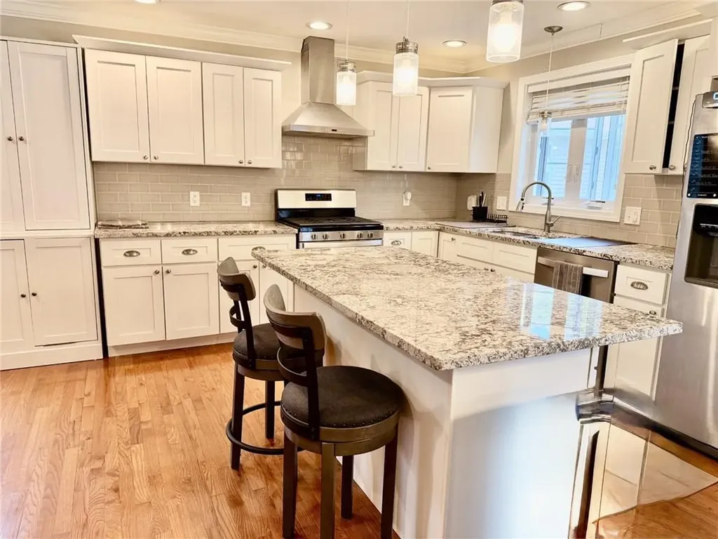 571 Fruit Hill Avenue North Providence RI 02911