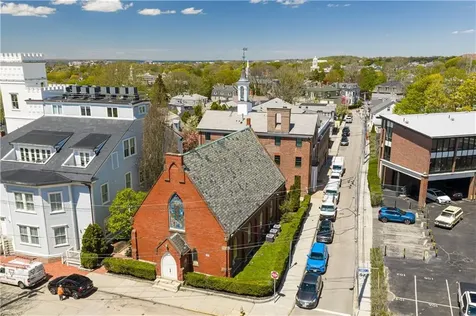 27 High Street Newport RI 02840