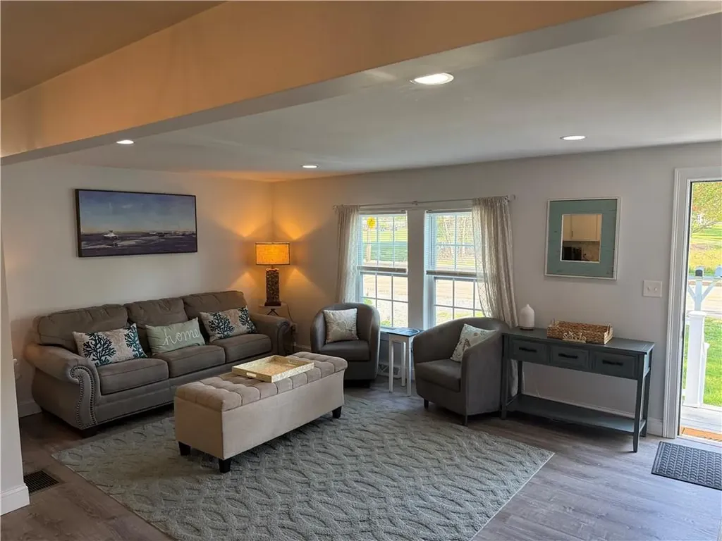 194 South Pier Road Narragansett RI 02882