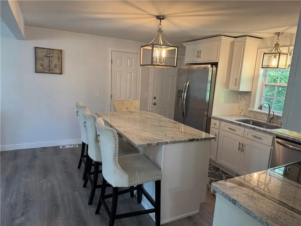 194 South Pier Road Narragansett RI 02882