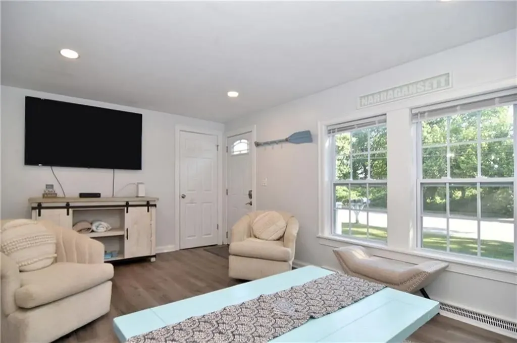 194 South Pier Road Narragansett RI 02882