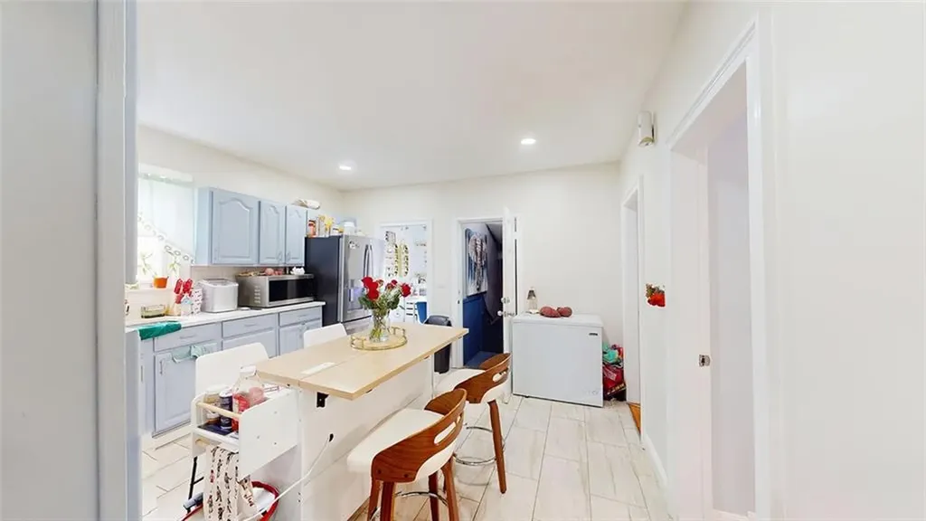 64 66 Yorkshire Street Providence RI 02908