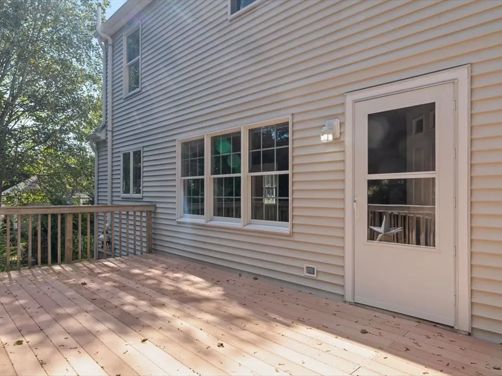 46 North Road Jamestown RI 02835