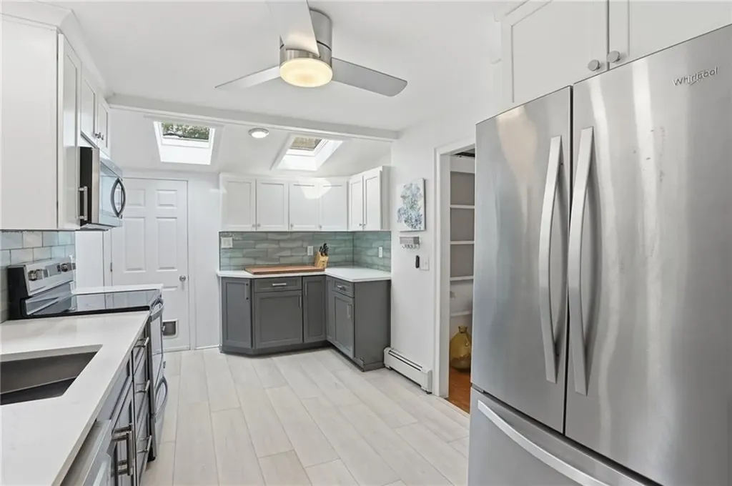 54 Canton Avenue Portsmouth RI 02871