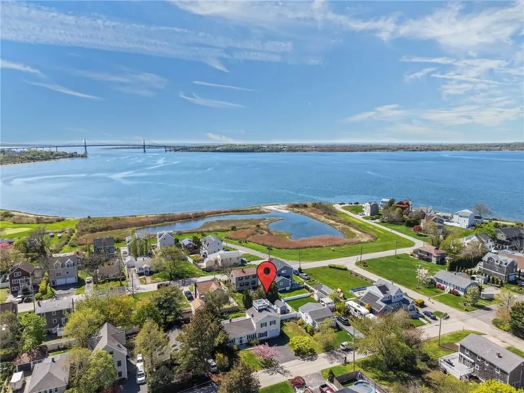 54 Canton Avenue Portsmouth RI 02871