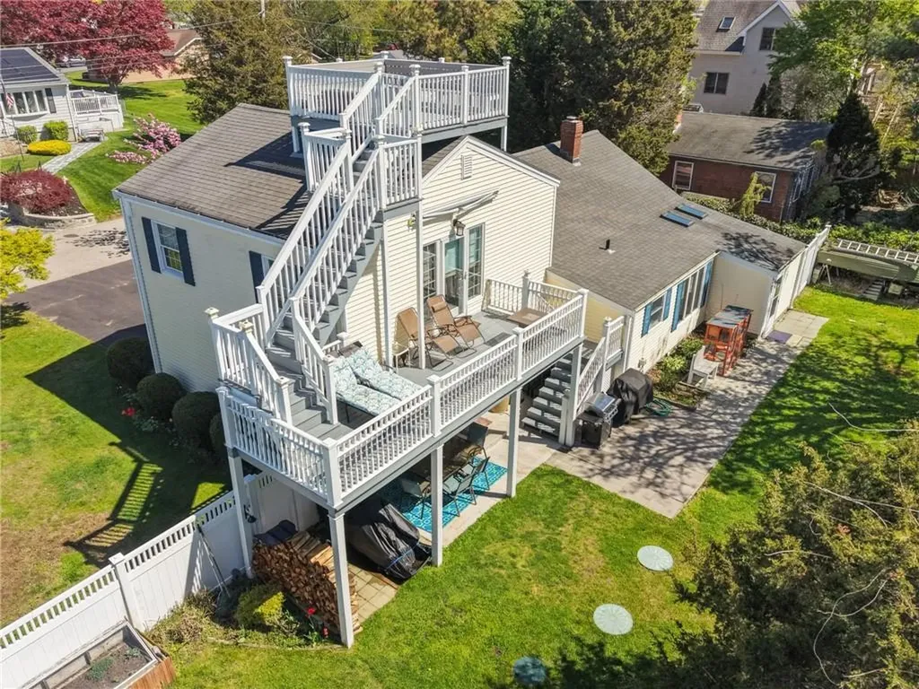 54 Canton Avenue Portsmouth RI 02871
