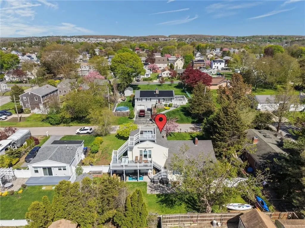 54 Canton Avenue Portsmouth RI 02871