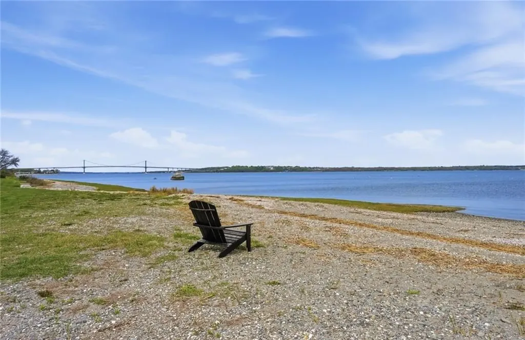 54 Canton Avenue Portsmouth RI 02871