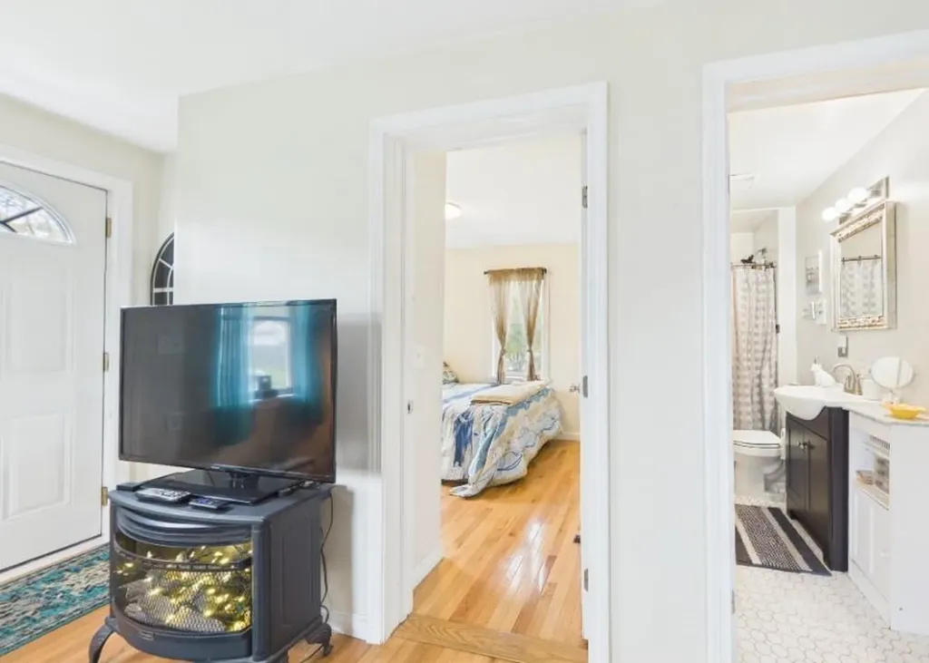 78 Shand Avenue Warwick RI 02889