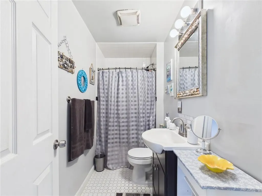 78 Shand Avenue Warwick RI 02889