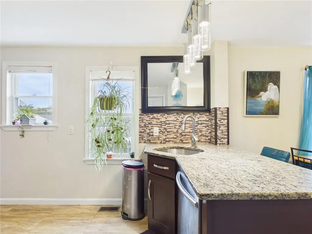 78 Shand Avenue Warwick RI 02889