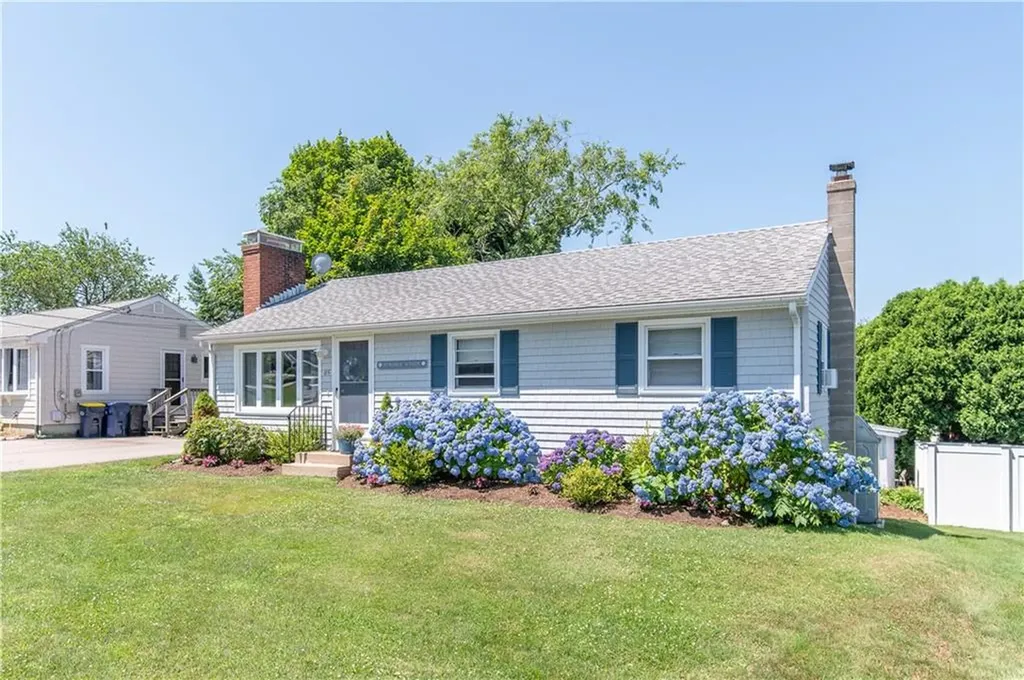 85 Treasure Road Narragansett RI 02882