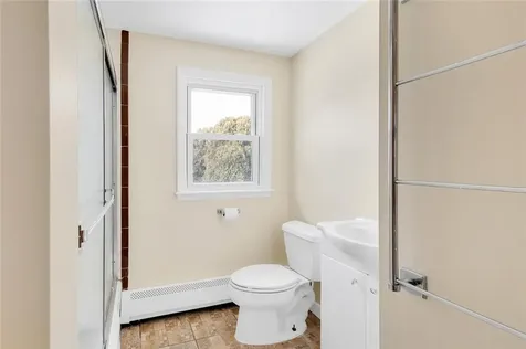 85 Treasure Road Narragansett RI 02882