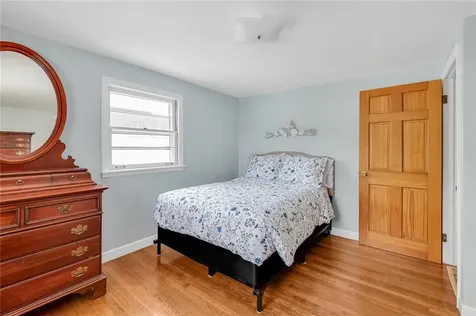 85 Treasure Road Narragansett RI 02882