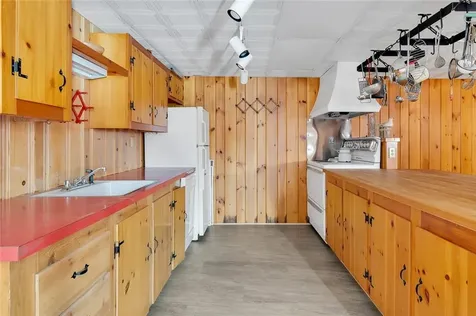 85 Treasure Road Narragansett RI 02882