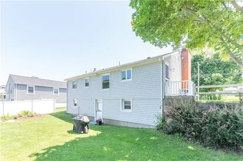 85 Treasure Road Narragansett RI 02882
