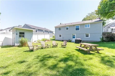 85 Treasure Road Narragansett RI 02882