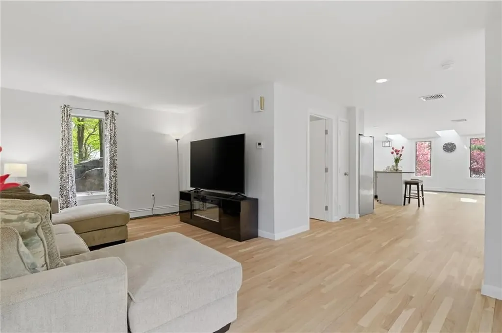 5 Aurora Drive Cumberland RI 02864
