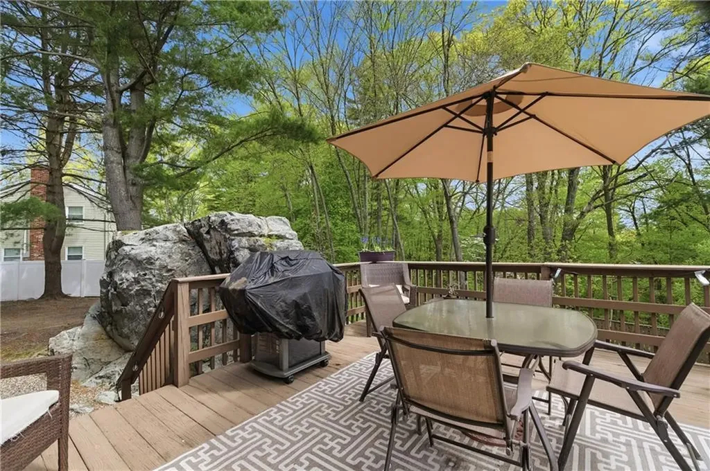 5 Aurora Drive Cumberland RI 02864