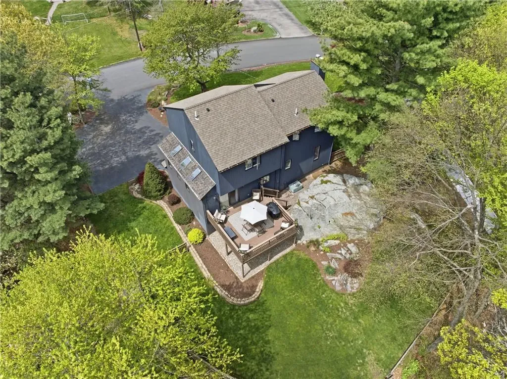 5 Aurora Drive Cumberland RI 02864