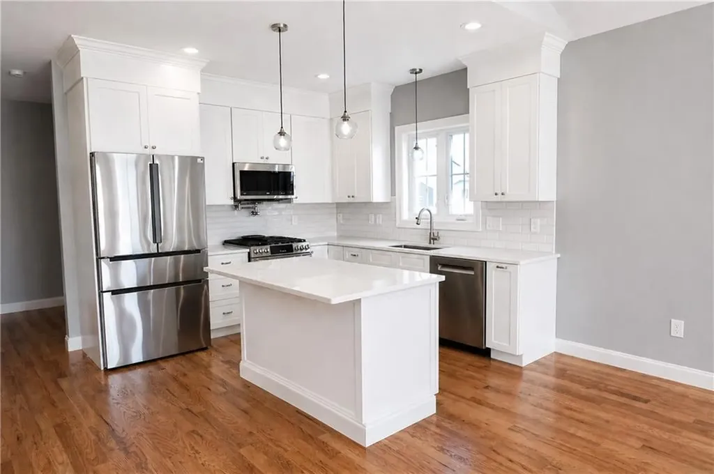 152 Revolution Way Middletown RI 02842