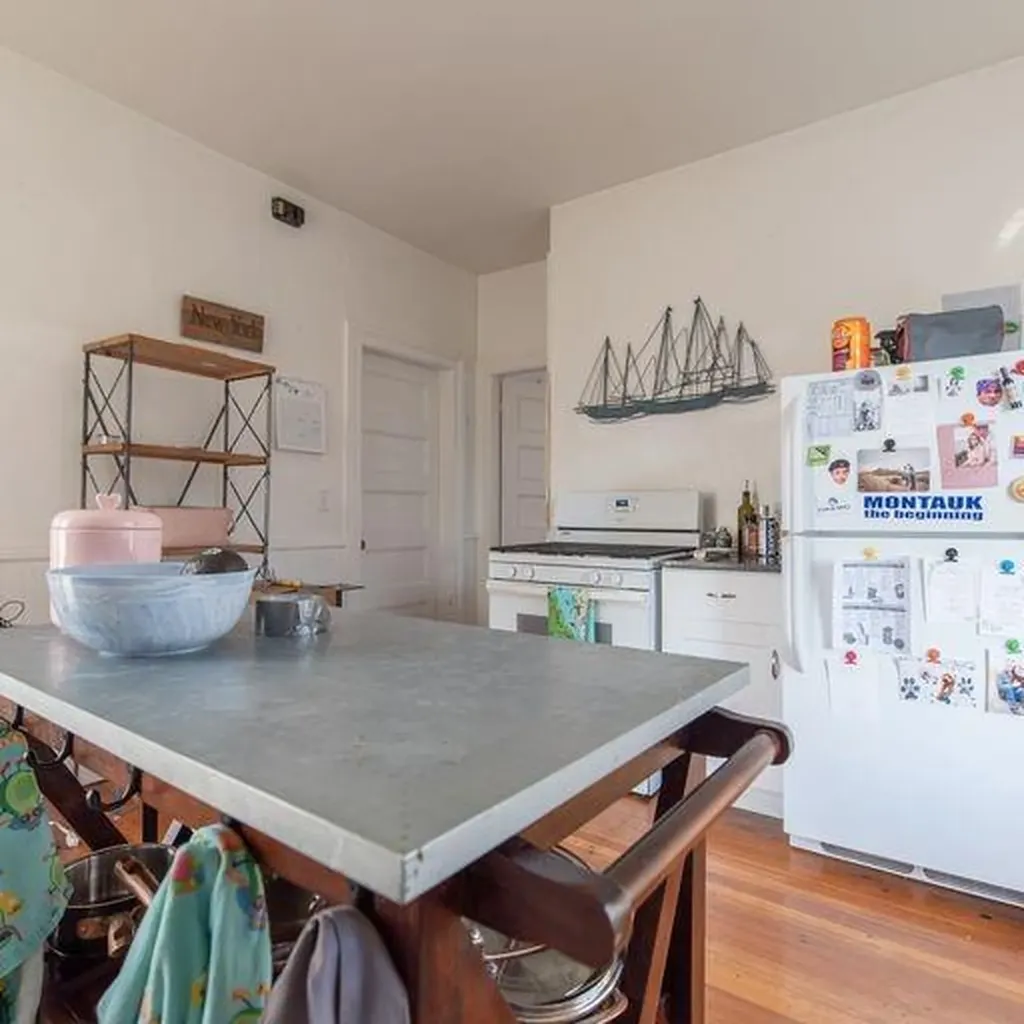 256 Morris Avenue Providence RI 02906